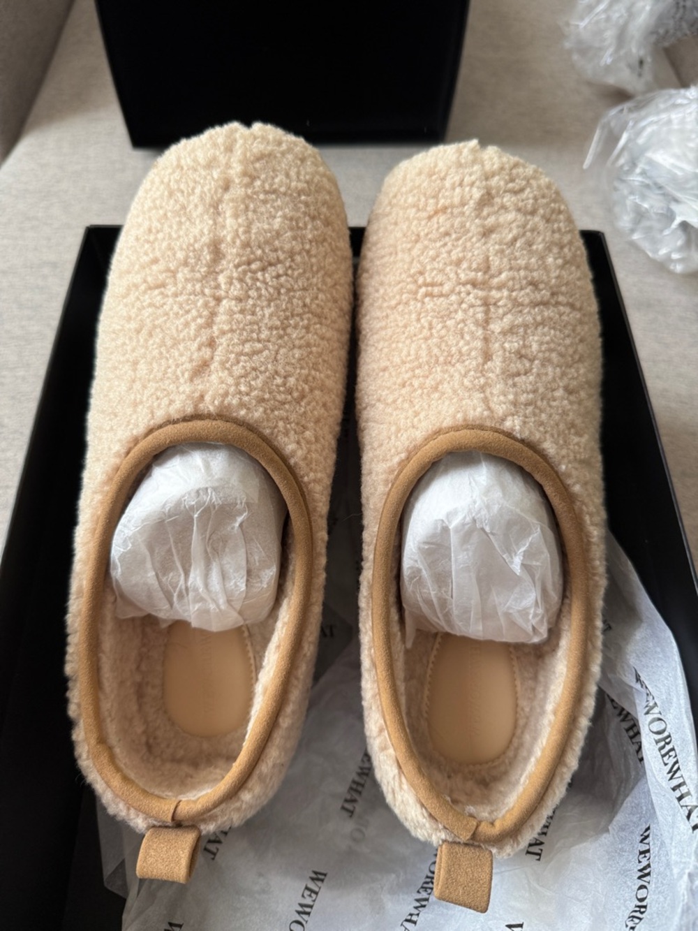WeWoreWhat Slip-On Sherpa Shoes in Blonde Cream
